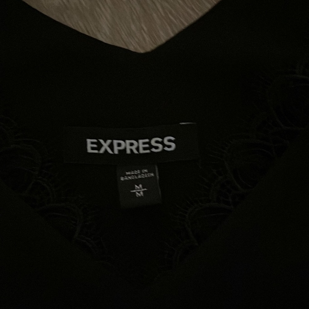 Express Tank Top Medium - Picture 3 of 3